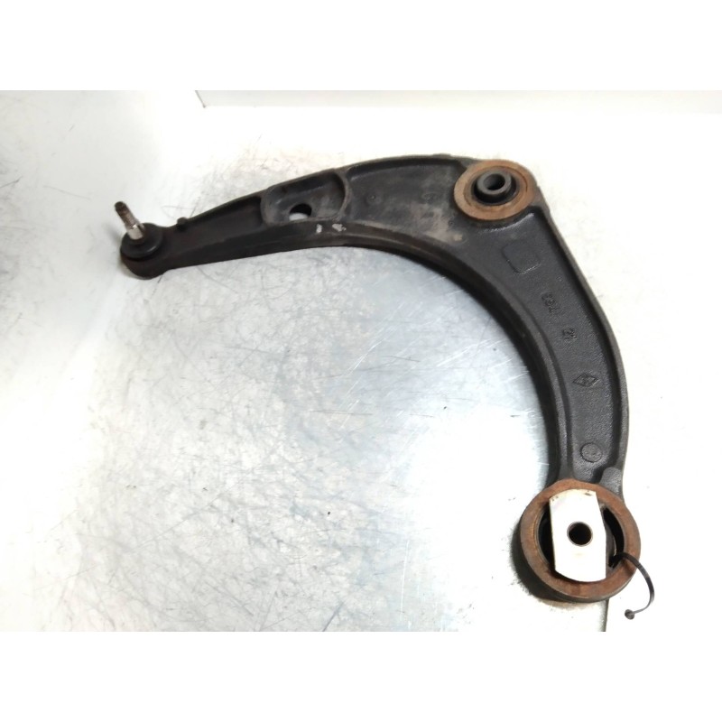 Recambio de brazo suspension inferior delantero izquierdo para renault safrane (b54) 2.2 dt (b54g) referencia OEM IAM   