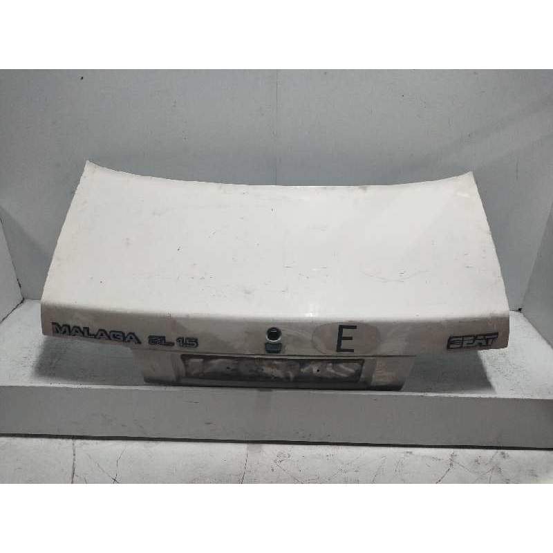 Recambio de tapa maletero para seat malaga 1.5 referencia OEM IAM   
