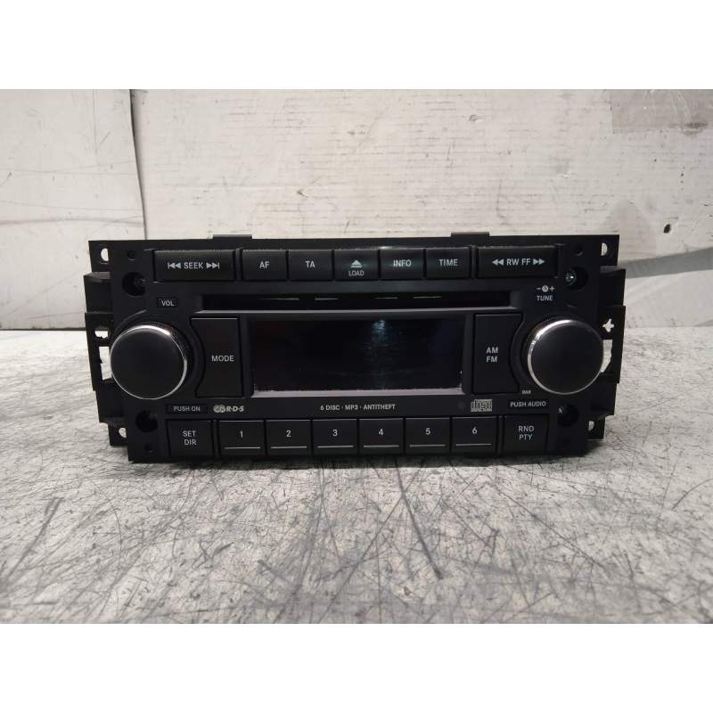 Recambio de sistema audio / radio cd para dodge caliber s referencia OEM IAM P05064363AB  