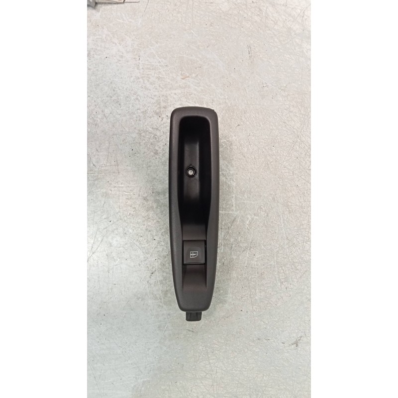 Recambio de mando elevalunas trasero izquierdo para renault zoe entry referencia OEM IAM 829614619R  