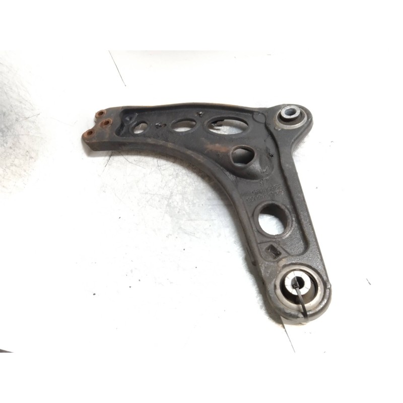 Recambio de brazo suspension inferior delantero derecho para renault trafic furgón l1h1 2,7t referencia OEM IAM   