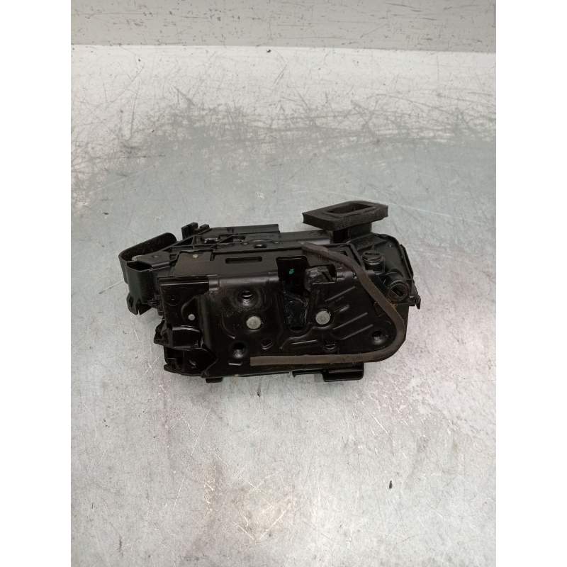 Recambio de motor cierre centralizado trasero derecho para volkswagen touran (5t1) 1.6 tdi referencia OEM IAM  5P 