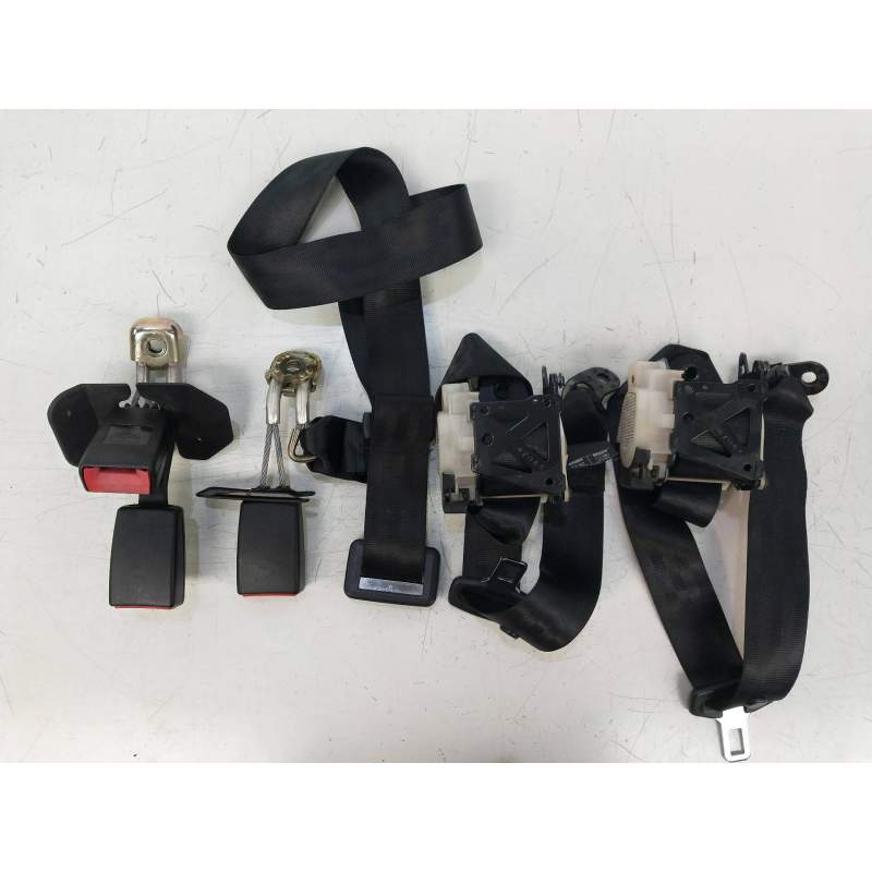 Recambio de juego cinturones trasero para audi a4 berlina (8e) 2.5 v6 24v tdi referencia OEM IAM  4P 2001