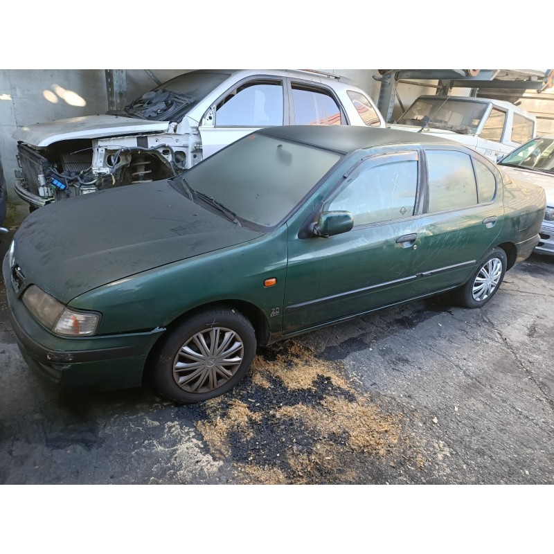 nissan primera berlina (p11) del año 1997