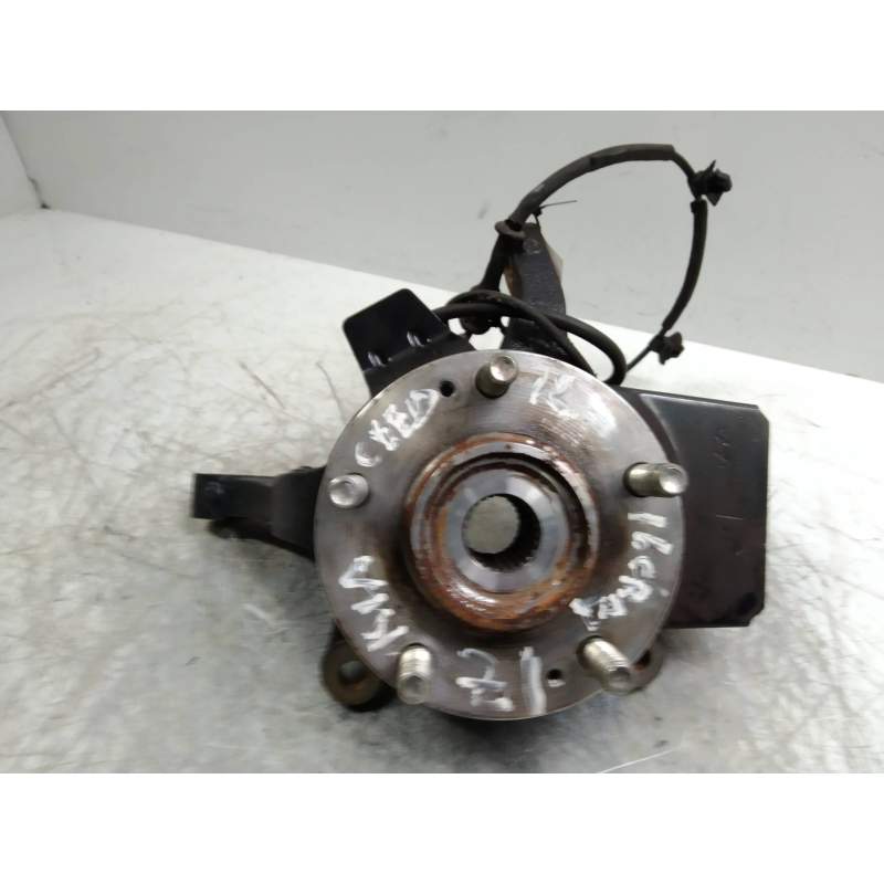 Recambio de mangueta delantera izquierda para kia cee´d 1.6 crdi cat referencia OEM IAM  16CRDI 2012