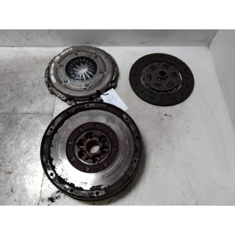 Recambio de kit embrague para opel astra j lim. cosmo referencia OEM IAM 55581284  