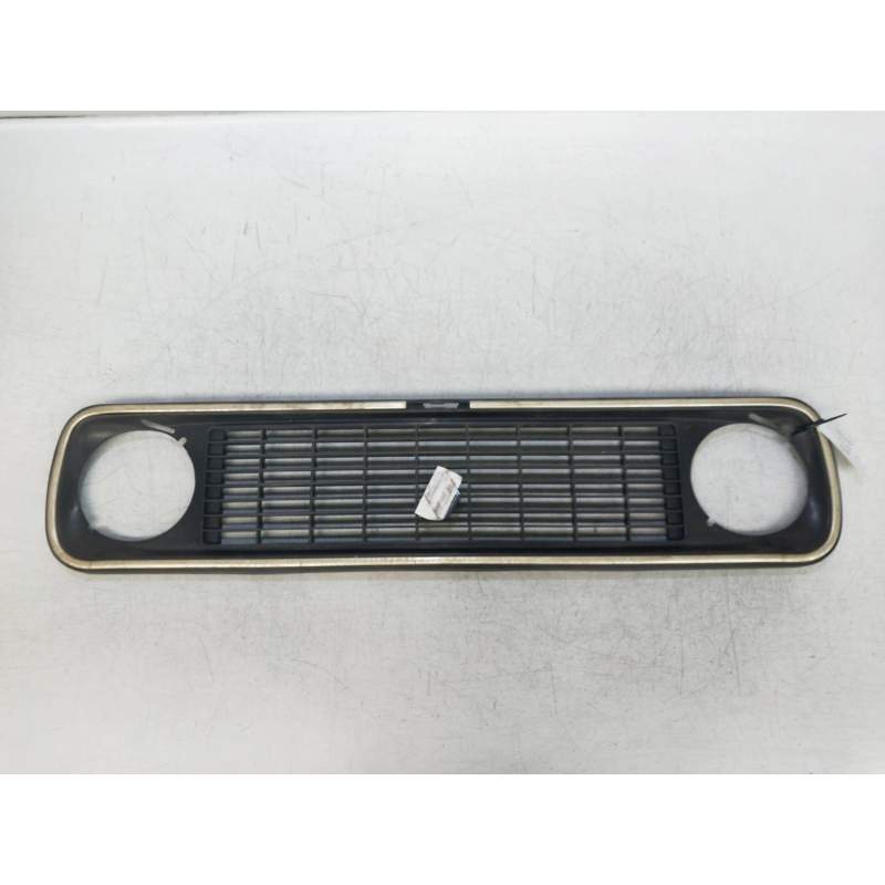 Recambio de rejilla delantera para renault 4 berlina/familiar/furgoneta 1.1 referencia OEM IAM   