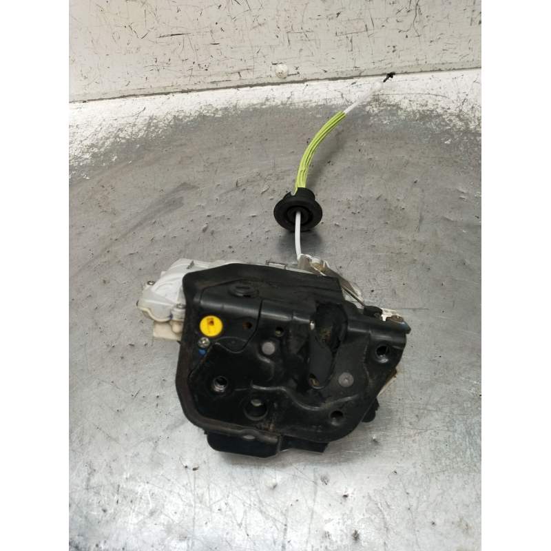Recambio de motor cierre centralizado trasero izquierdo para audi a3 sportback (8pa) 2.0 tdi referencia OEM IAM 4F083901 5P 2007