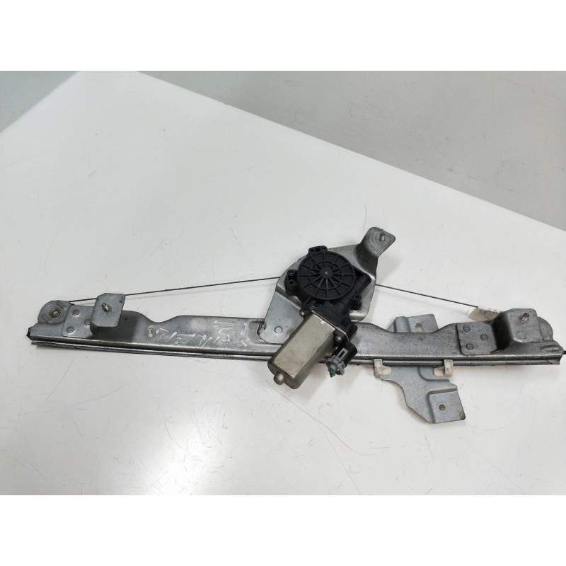 Recambio de elevalunas delantero izquierdo para dacia sandero 1.6 cat referencia OEM IAM 128000841D 5P 2008