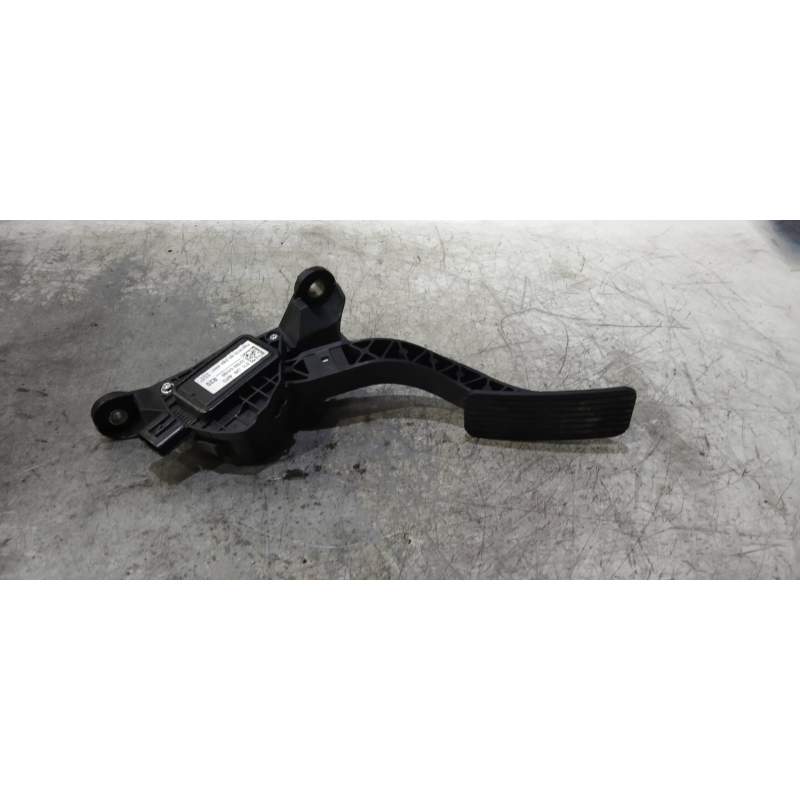 Recambio de potenciometro pedal para hyundai i30 (pd) essence referencia OEM IAM 32700G4200 10G 2016