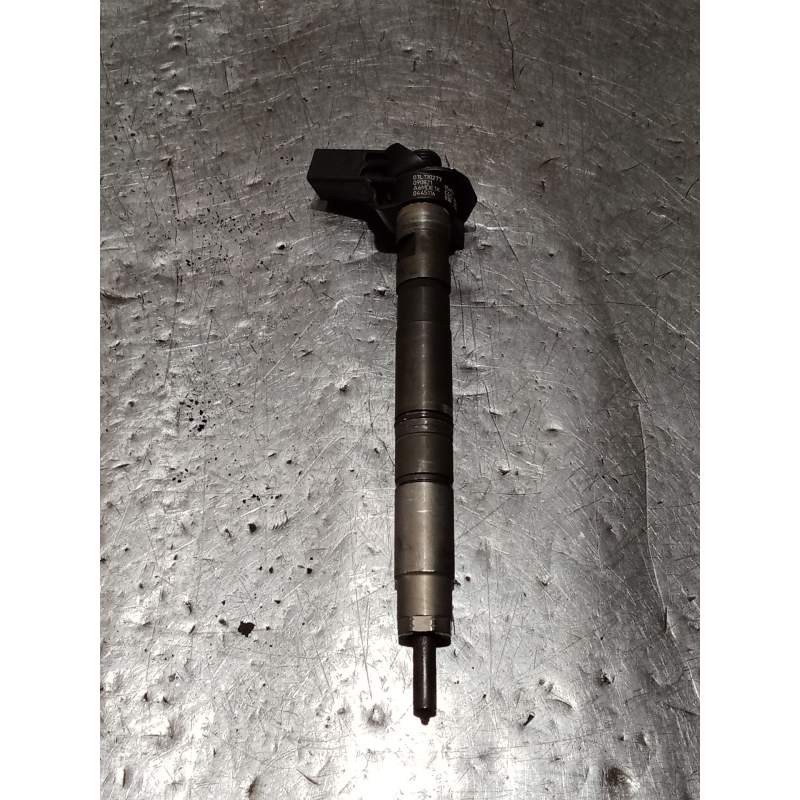 Recambio de inyector para seat exeo st (3r5) 2.0 tdi referencia OEM IAM 0445116030 03L130277 BOSCH