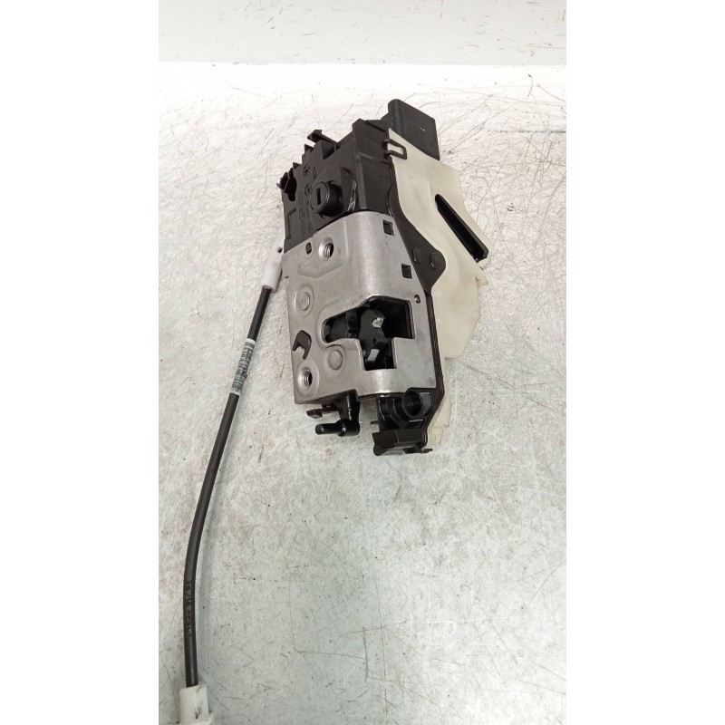 Recambio de motor cierre centralizado delantero derecho para peugeot 2008 (--.2013) allure referencia OEM IAM 45027185  