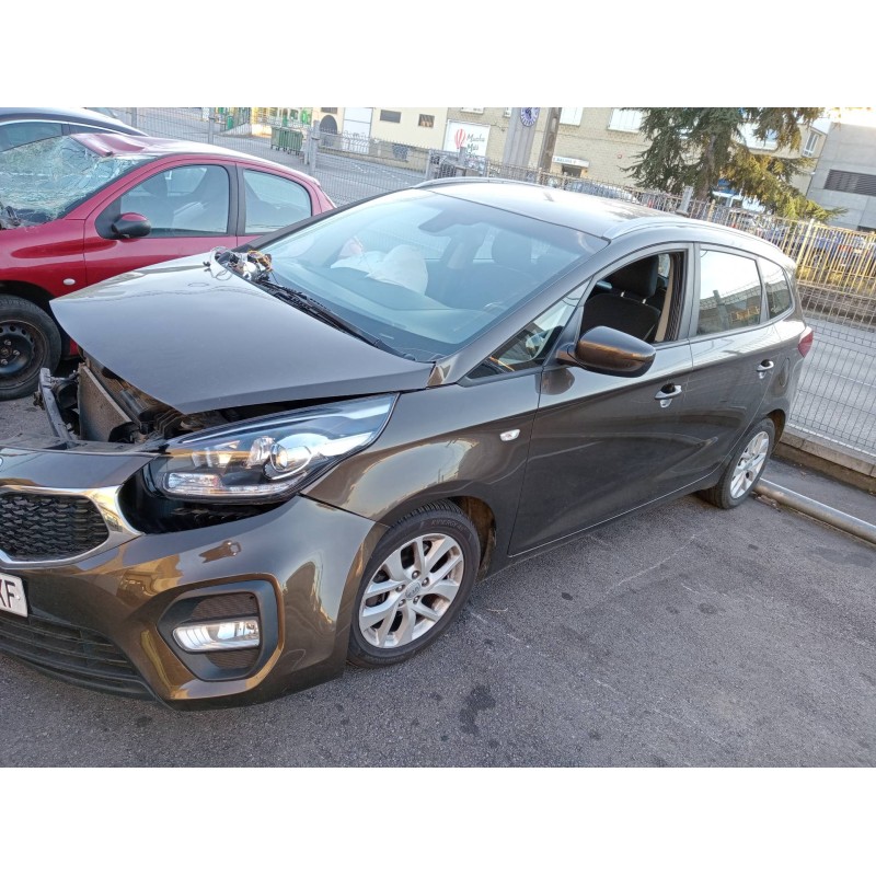 kia carens ( ) del año 2017