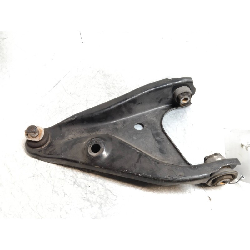 Recambio de brazo suspension inferior delantero izquierdo para dacia sandero 1.6 cat referencia OEM IAM   