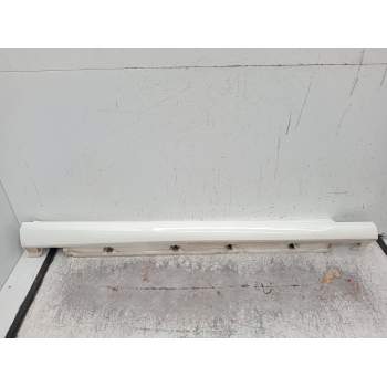 FALDON LATERAL A1666980854 DERECHO 