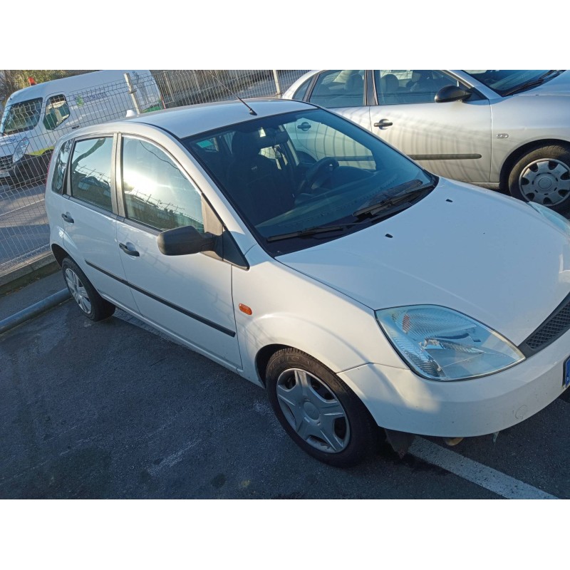 ford fiesta (cbk) del año 2003