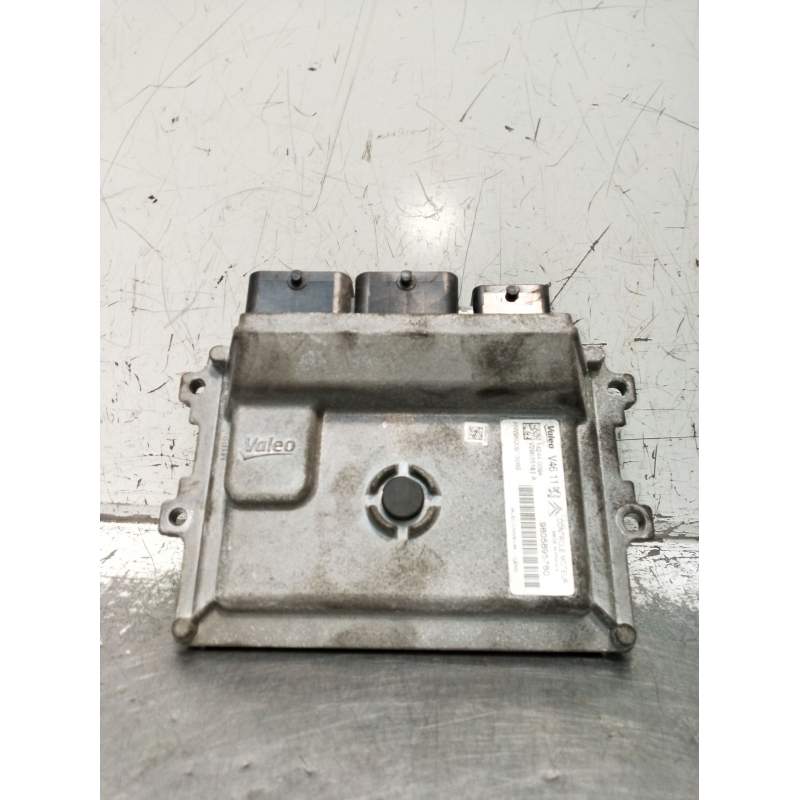 Recambio de centralita motor uce para citroën c3 ii (sc_) 1.0 vti 68 referencia OEM IAM 9805895780 142440094 V29035181A 2009