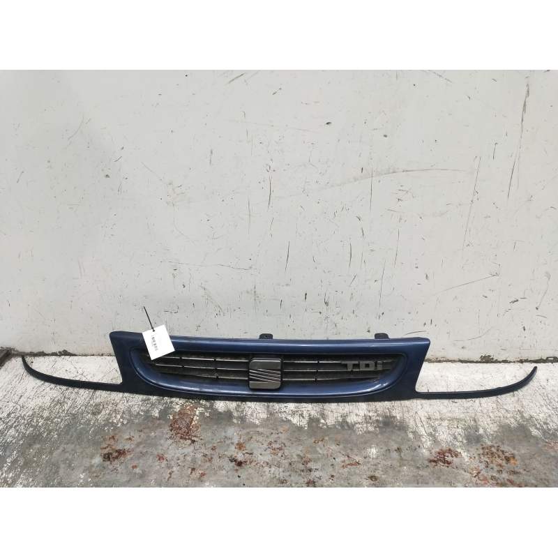 Recambio de rejilla delantera para seat ibiza ii (6k1) 1.9 tdi referencia OEM IAM   1997