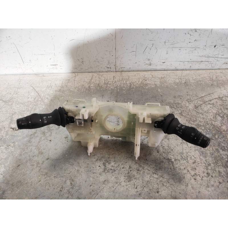 Recambio de mando luces para renault megane iii berlina 5 p business referencia OEM IAM 255670019R  2012