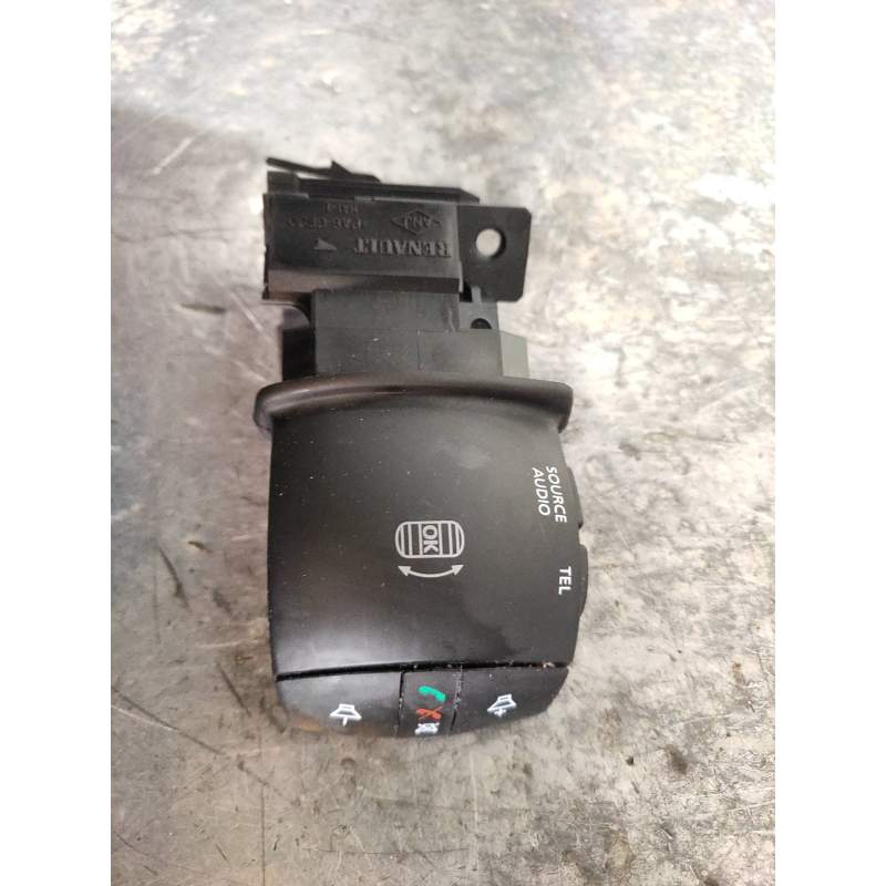 Recambio de mando multifuncion para renault megane iii berlina 5 p business referencia OEM IAM 255529492R  2012