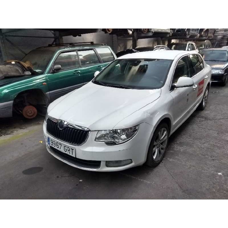 skoda superb combi (3t5) del año 2009