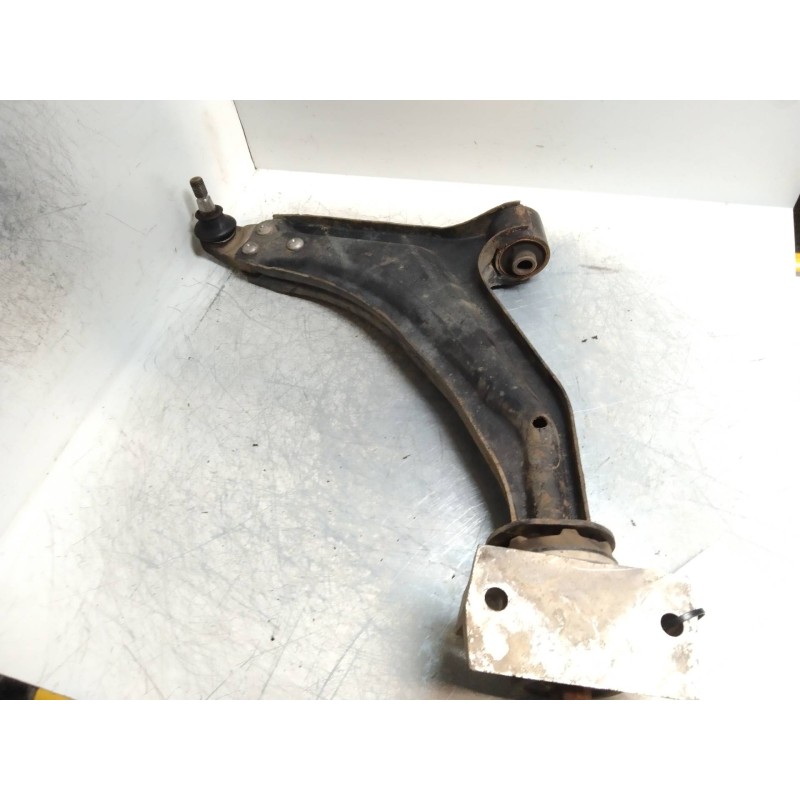 Recambio de brazo suspension inferior delantero izquierdo para land rover freelander (ln) 2.0 td4 cat referencia OEM IAM   