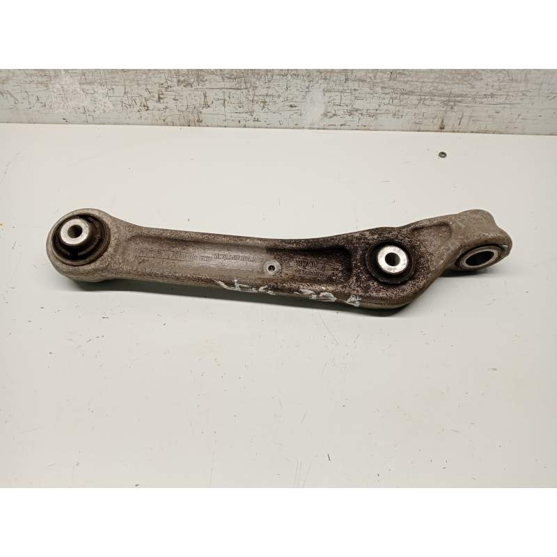 Recambio de brazo suspension inferior delantero derecho para audi a4 avant (8w5) sport edition quattro referencia OEM IAM 8W0407