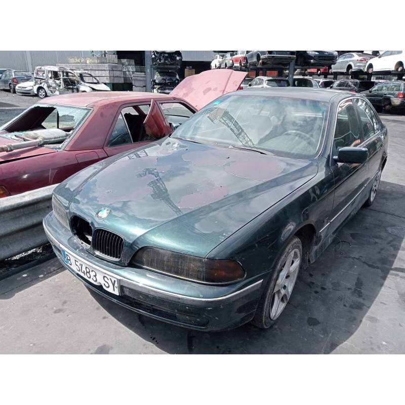 BMW 5 (E39)