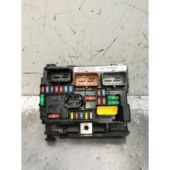 CAJA RELES / FUSIBLES 9667199680 BSM00 2009