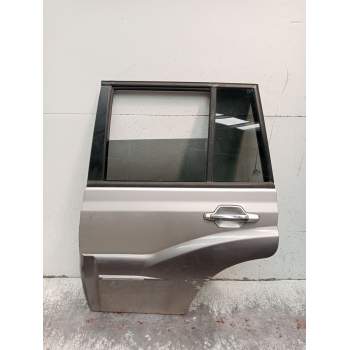 PUERTA TRASERA IZQUIERDA 5P 2004
