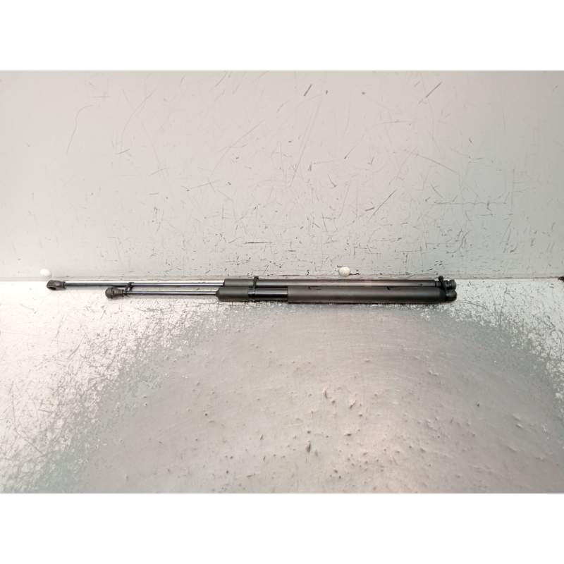 Recambio de amortiguadores capo para mercedes-benz clase c (w206) c 200 d (206.003) referencia OEM IAM A2069800100 300N 2021
