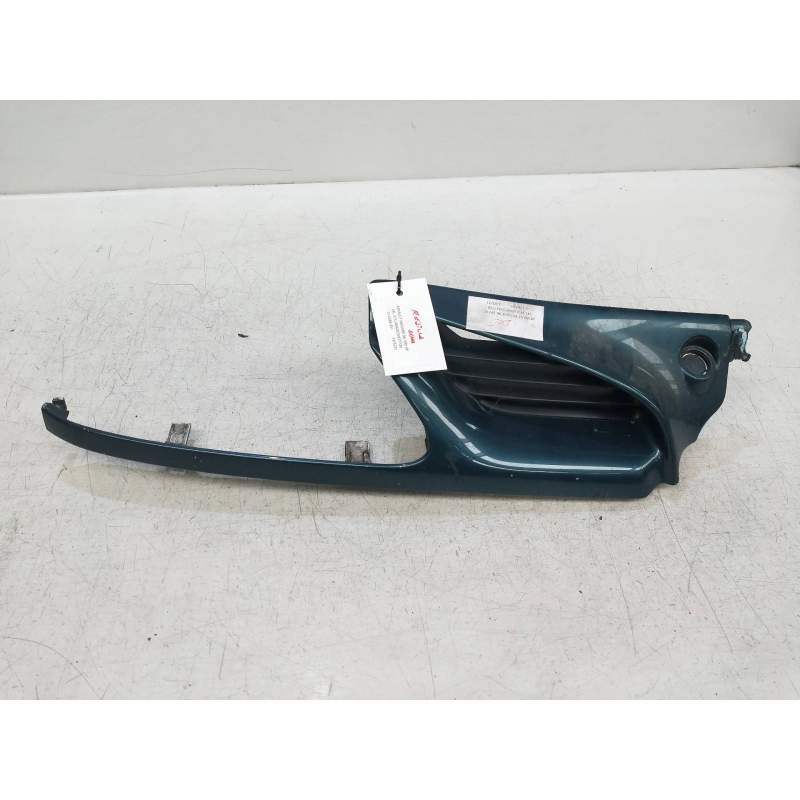 Recambio de rejilla delantera para renault megane i classic (la0) 1.9 d rn referencia OEM IAM  DERECHA 1996