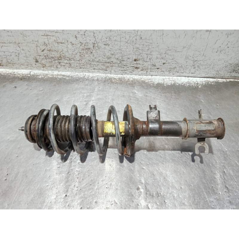 Recambio de amortiguador delantero derecho para chevrolet aveo / kalos sedán (t200) 1.4 referencia OEM IAM 7452042 96410168 