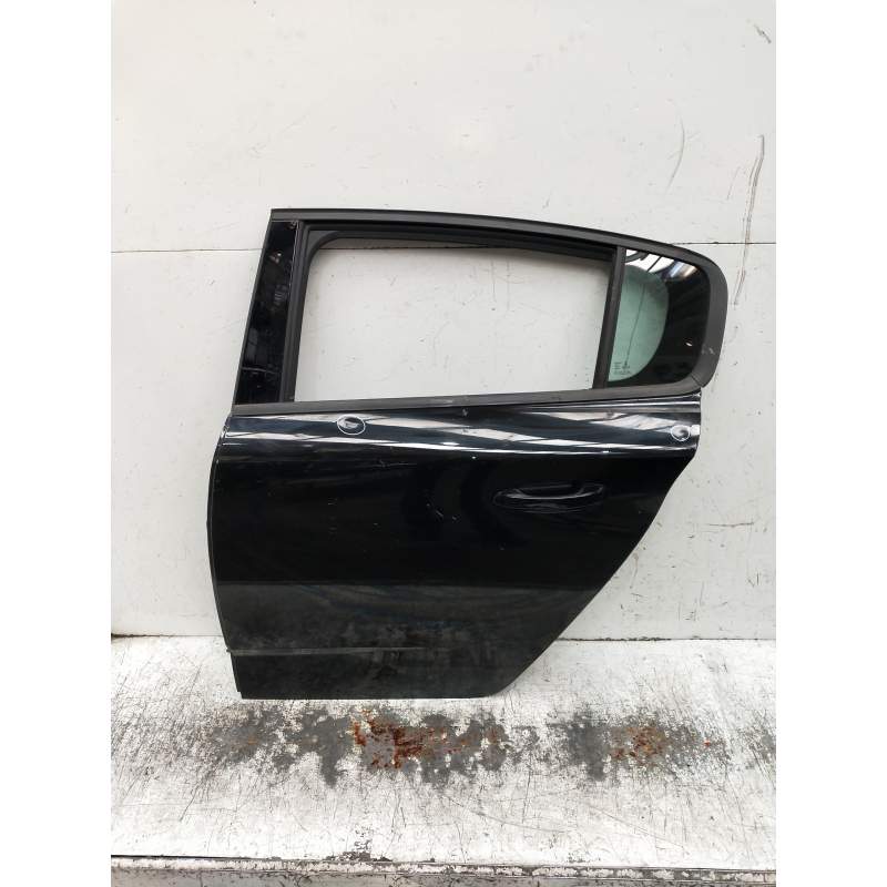 Recambio de puerta trasera izquierda para peugeot 308 active pack hybrid referencia OEM IAM   5P
