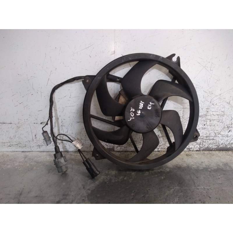Recambio de electroventilador para peugeot 407 referencia OEM IAM 1831504016  