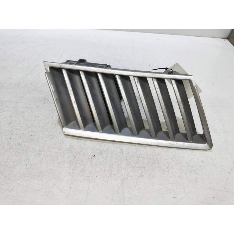 Recambio de rejilla delantera para renault vel satis (bj0) 2.2 dci turbodiesel referencia OEM IAM   DERECHA