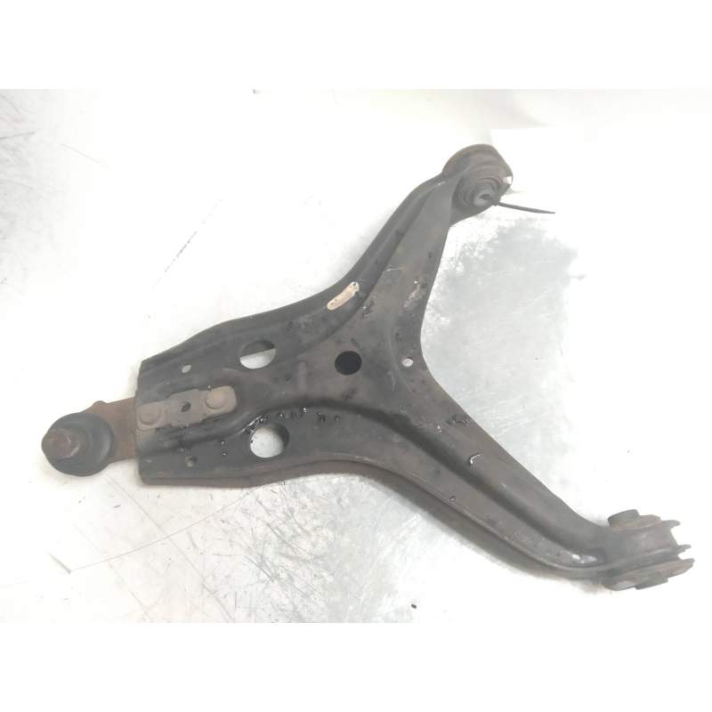Recambio de brazo suspension inferior delantero derecho para audi 80/90 (893) referencia OEM IAM   1986
