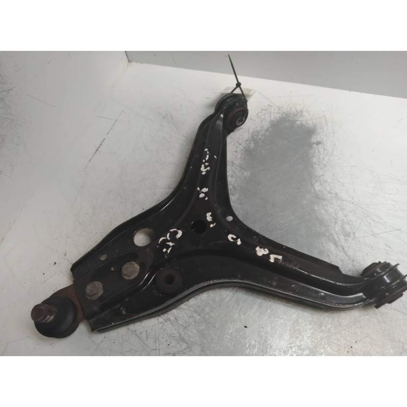 Recambio de brazo suspension inferior delantero derecho para audi 80/90 (893) referencia OEM IAM   1986
